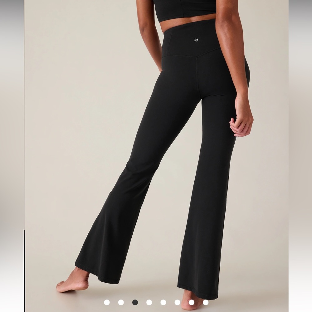 Black Athleta flare leggings